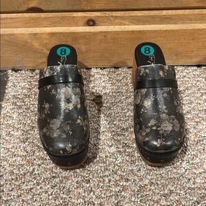 ‼️FREE PEOPLE clogs‼️